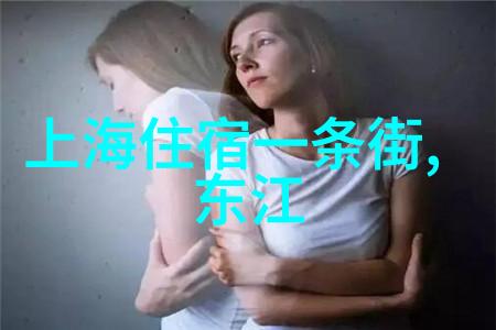 喜欢骑行的男生孤独吗-风中的孤狼骑行者与自由之歌