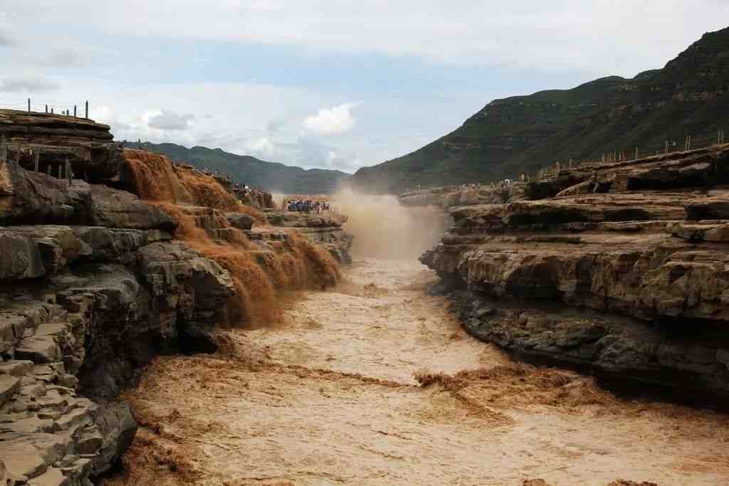 陕西自驾10条经典线路，穿越秦岭赏关中风情追思红色圣地之旅！/