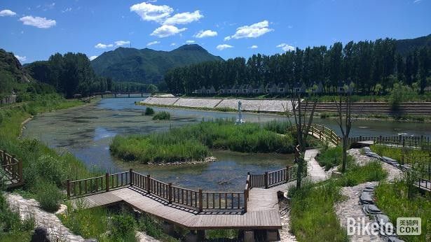 宝山镇附近白河风景区/